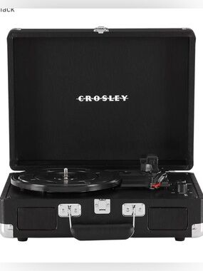 Crosley Cruiser Plus Vintage 3-Speed
Suitcase Vinyl Record Player